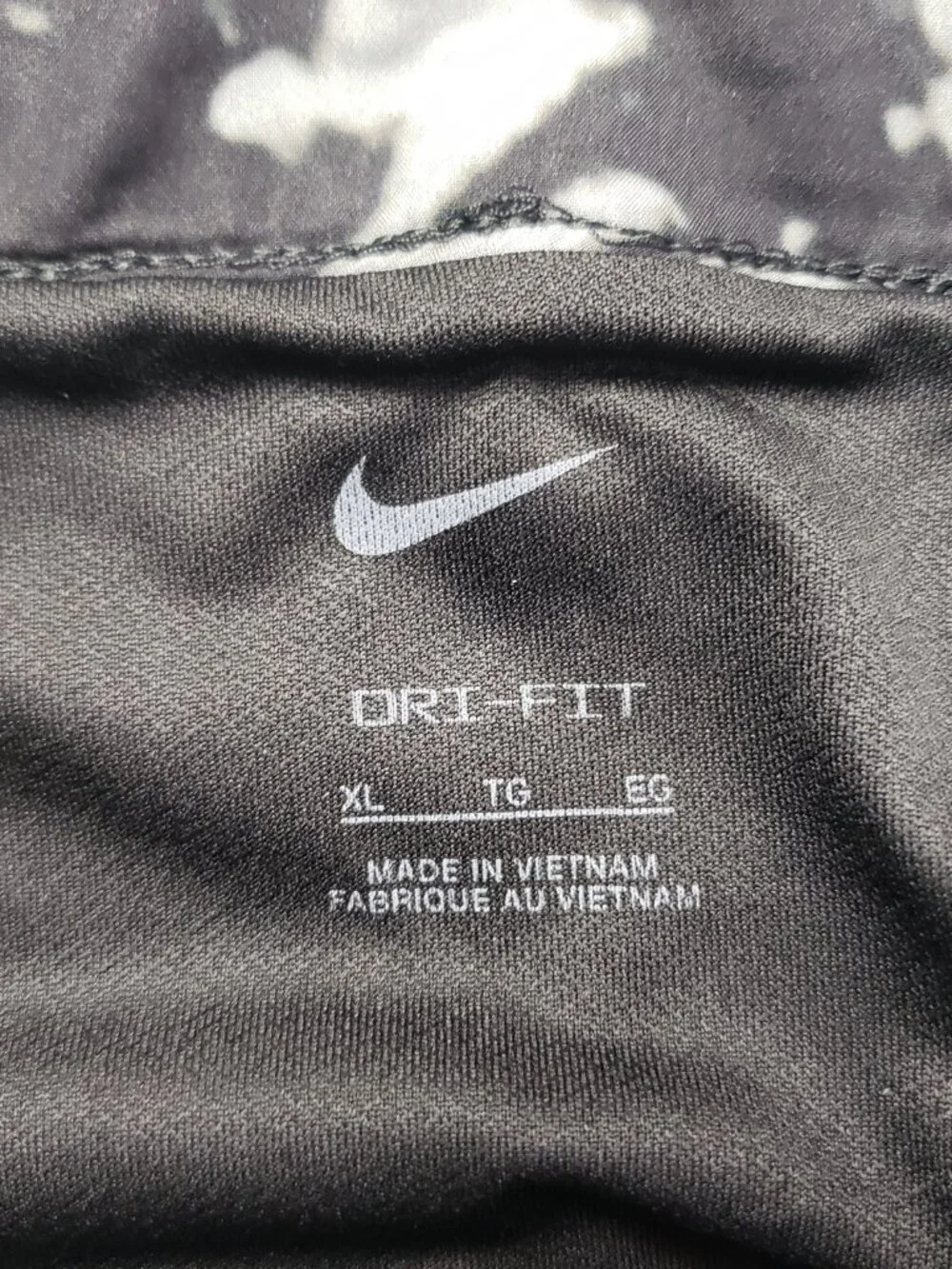 Nike Women's Dri-Fit Mid-Rise 3" Brief-Lined Printed Short in Black size XL NWT - Picture 9 of 12